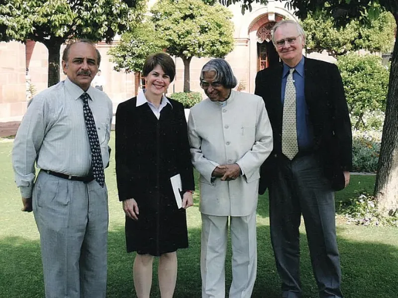 Dr. Hans with Hon'ble President Dr. Abdul Kalam, Prof. Blake Wilson and Dr. Tucci