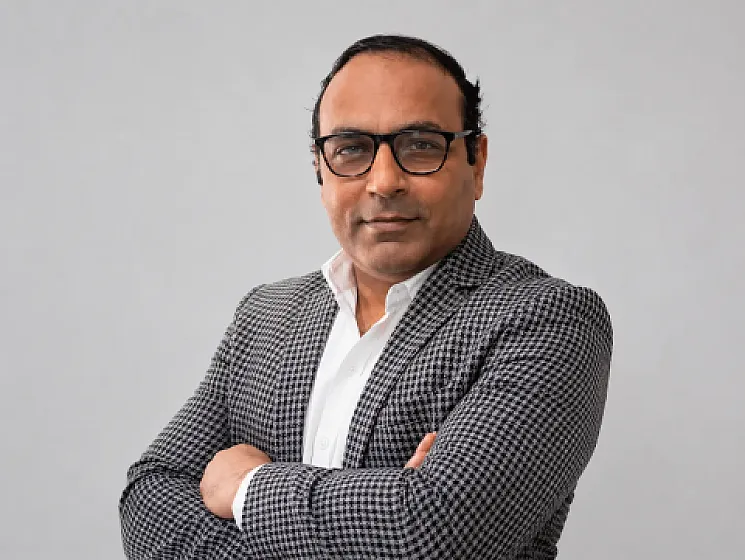 Dr. Vishal Pathania (Visiting Consultant)